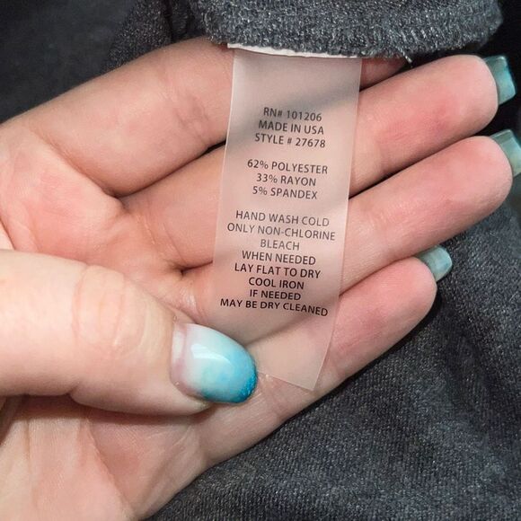 ✨Soft Surroundings Asymmetrical Hem Scoop Neck Paisley Floral Tunic Top✨ - Picture 6 of 6